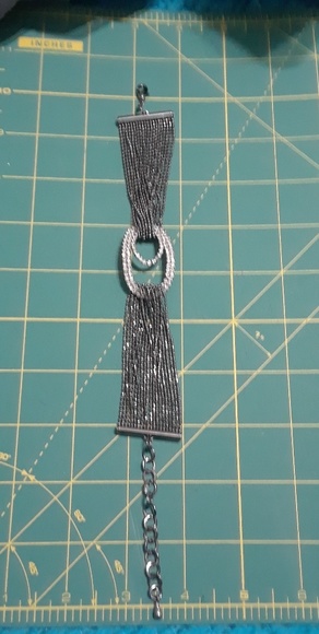 Rhinestone and gunmetal adjustable bracelet - Picture 3 of 3